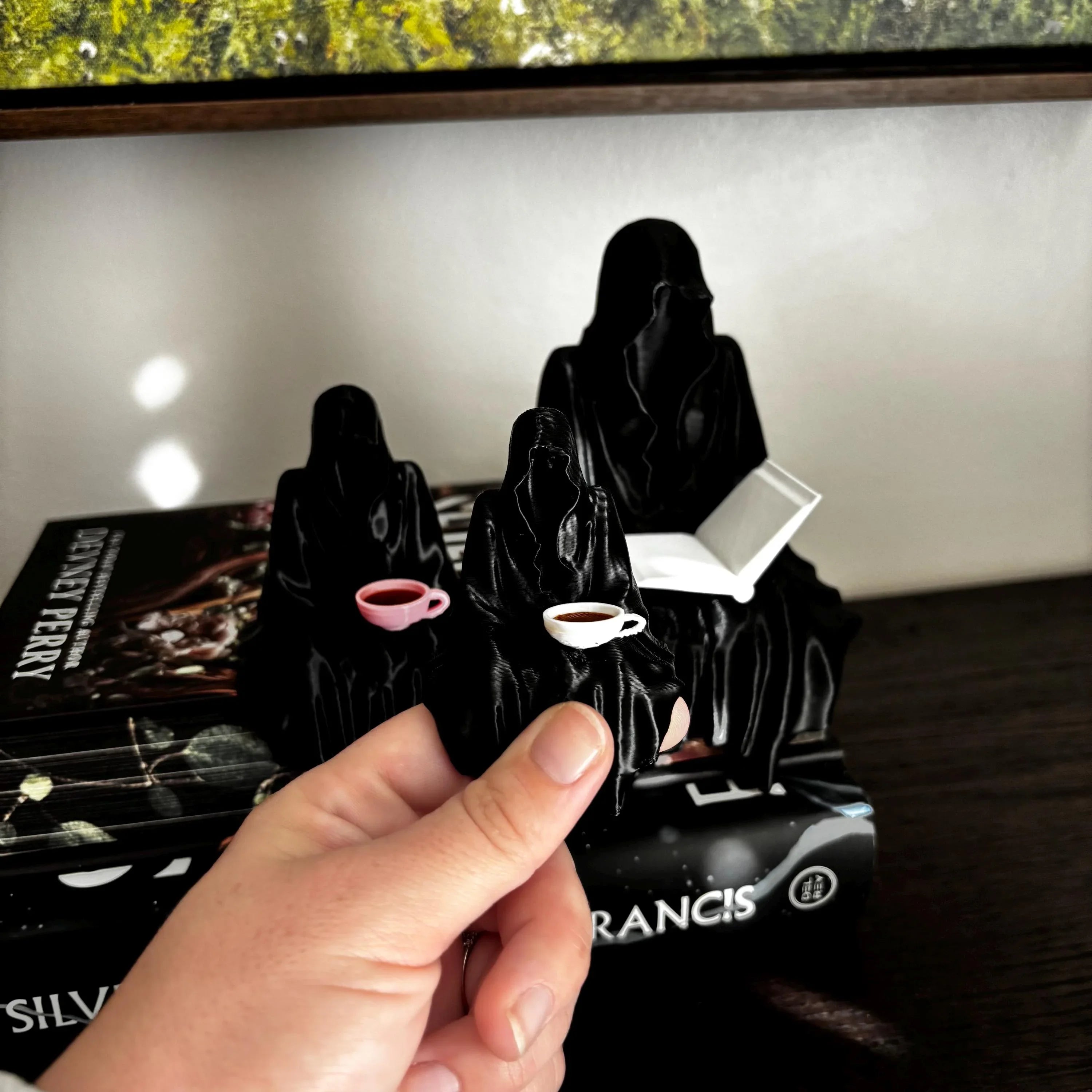 ACOTAR Suriel Holding Book or Teacup / Bookshelf Grim Reaper / Ghost / Death Figurine