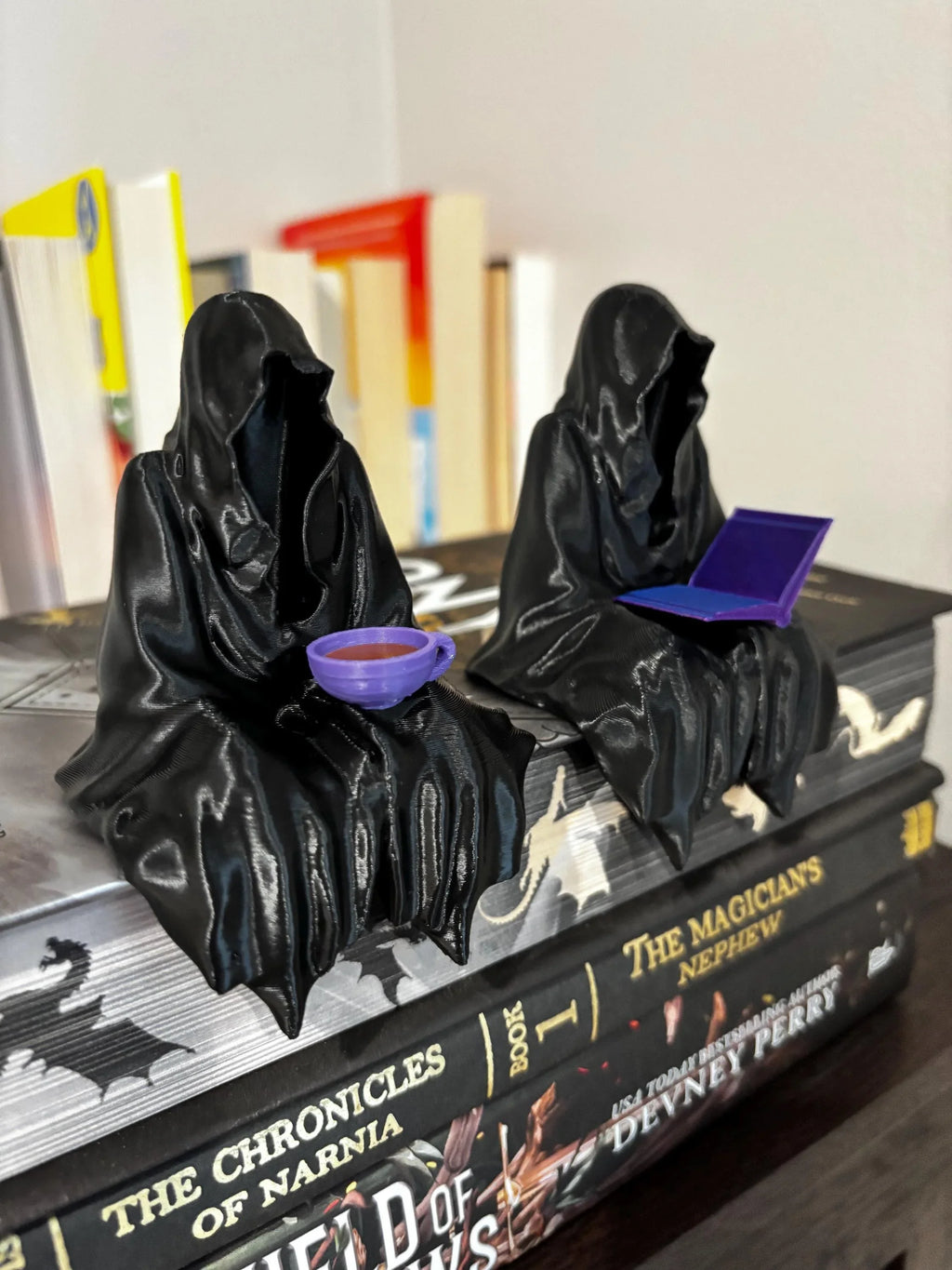 ACOTAR Suriel Holding Book or Teacup / Bookshelf Grim Reaper / Ghost / Death Figurine