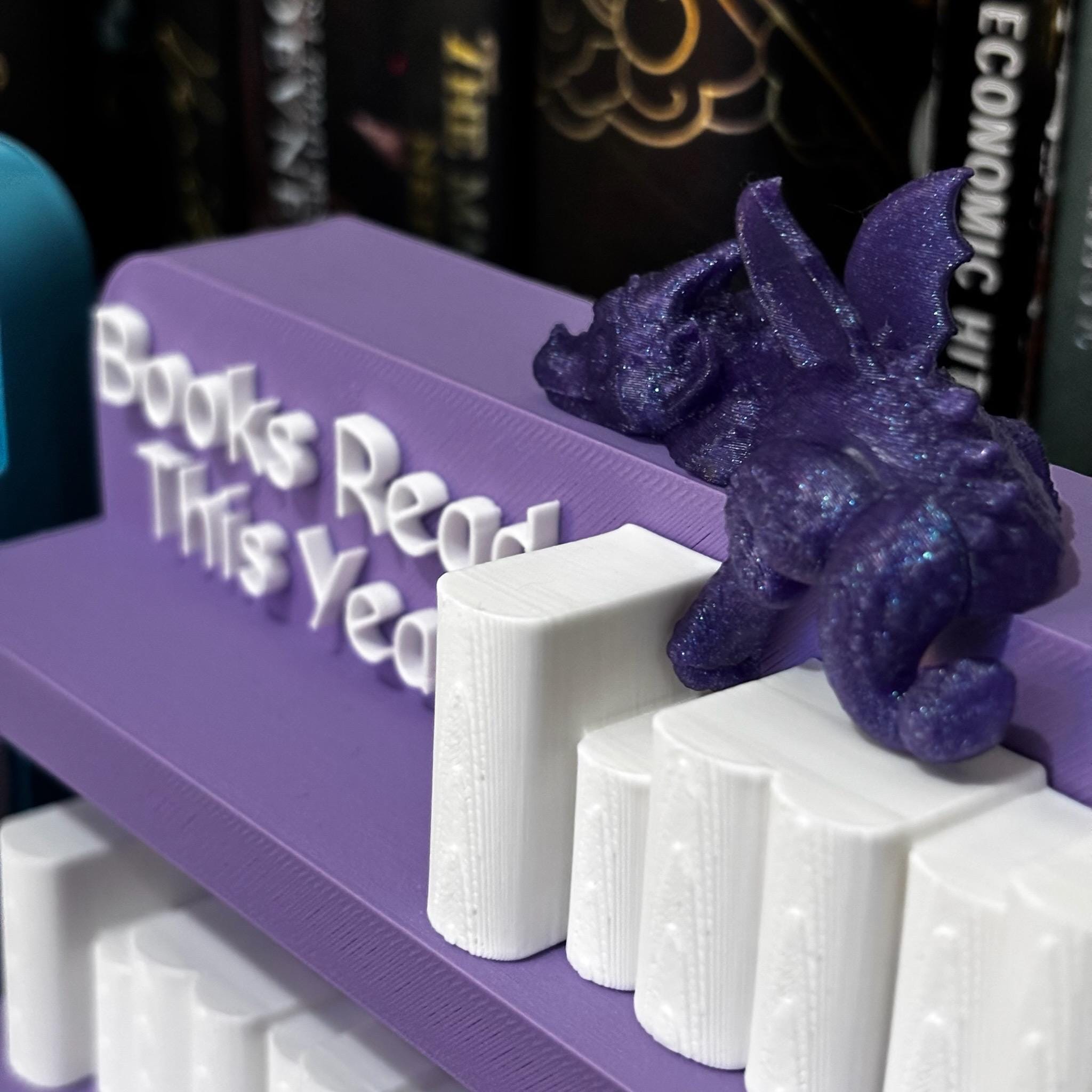 Arched Books Read 0-999 Counter: Bookworm Decor with Dice - Track Reading Progress with this Decorative Piece for Book Lovers