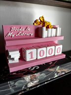 Books in My Library Counter 1000+: Bookworm Decor with Dice - Track Reading Progress with this Decorative Piece for Book Lovers