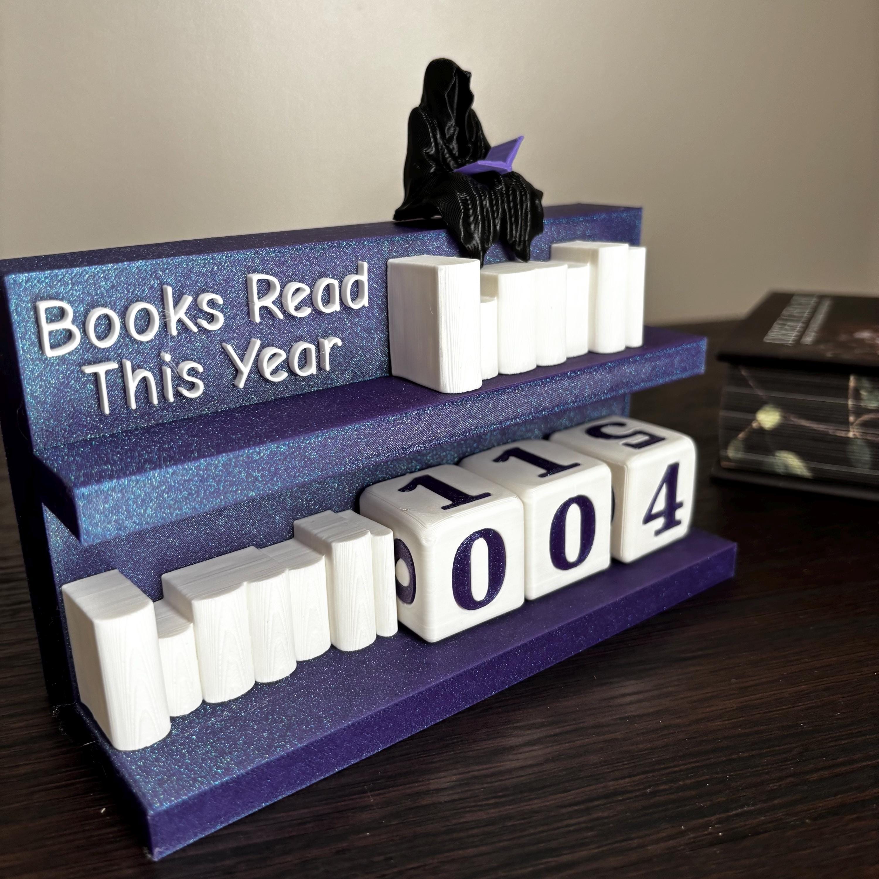 Large Books Read Counter 0-999: Bookworm Decor with Dice - Track Reading Progress with this Decorative Piece for Book Lovers