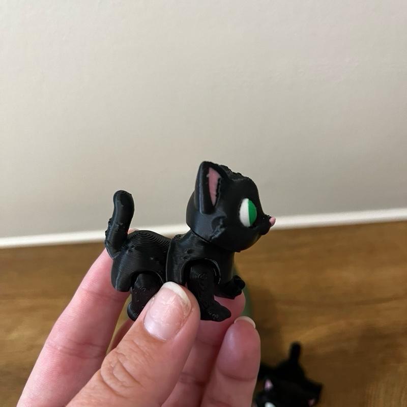 Custom 3D-Printed Cat Figurine with Articulating Legs: 3D-Printed Flexi Pet __etsy:7119907374
